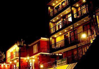 Hotel Emerald Heights ムスーリー エクステリア 写真