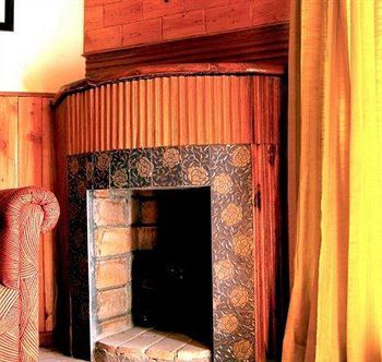 Hotel Emerald Heights ムスーリー エクステリア 写真